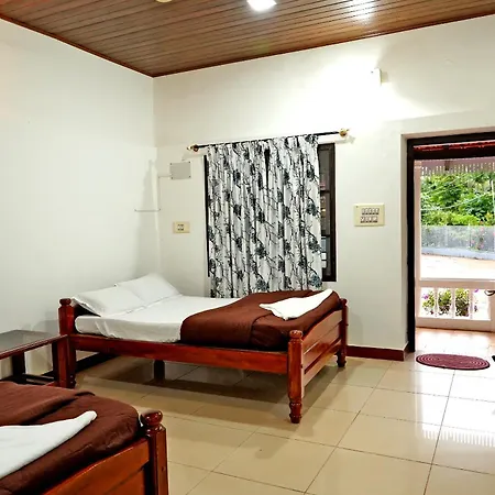 Jungle Greens Homestay - Water Activities, 150Y Estate, Home Food Chikmagalur Exterior photo