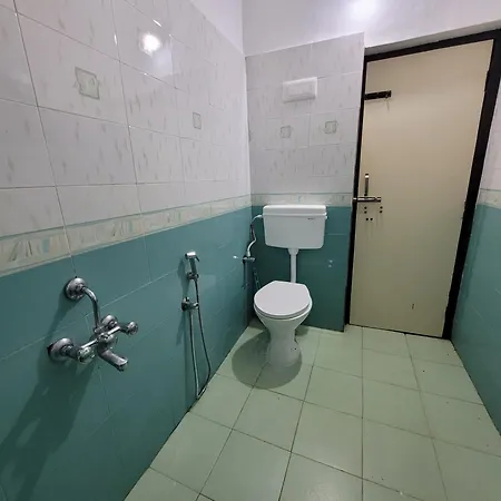 Jungle Greens Homestay - Water Activities, 150Y Estate, Home Food Chikmagalur Room photo