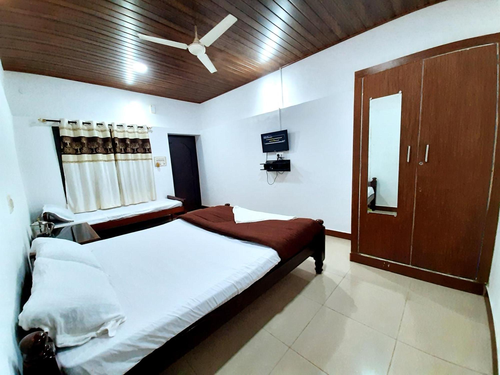 Jungle Greens - Water Activities, 150y Estate, Food Homestay Chikmagalur