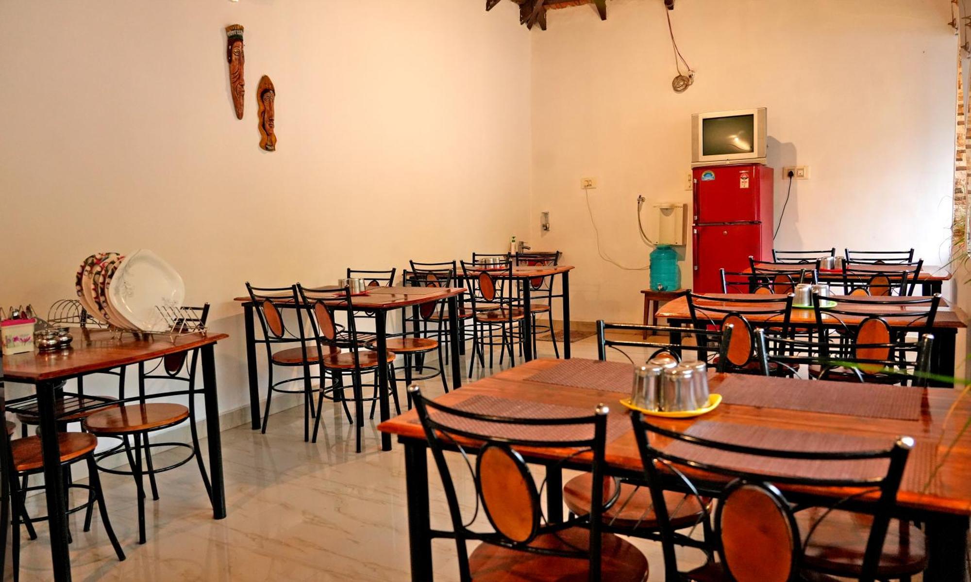 Jungle Greens - Water Activities, 150y Estate, Food Homestay Chikmagalur